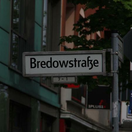 Zentral gelegen - stilvolles Appartment in Moabit Berlino Esterno foto